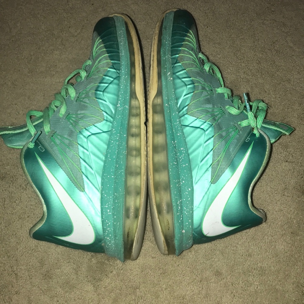 LeBron 9 low Easter.